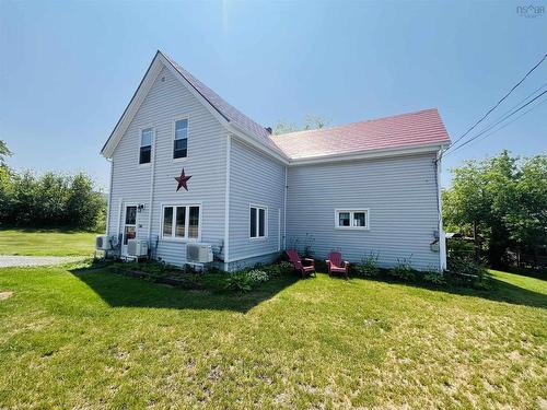 30 Junction Road, Springhill, NS 