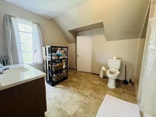 30 Junction Road, Springhill, NS 