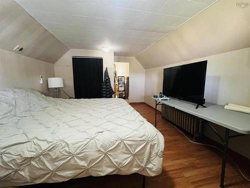 30 Junction Road, Springhill, NS 