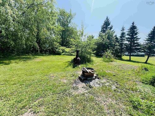 30 Junction Road, Springhill, NS 