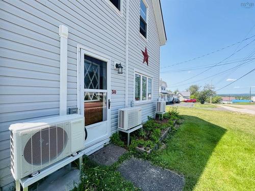 30 Junction Road, Springhill, NS 