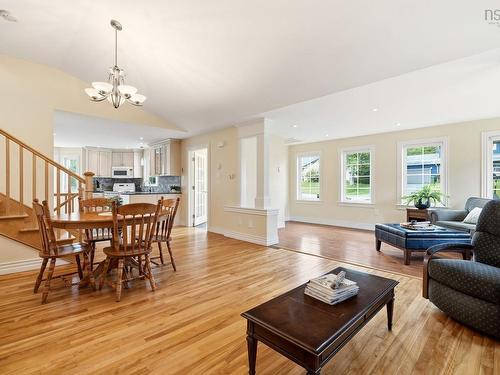 7 Oakley Avenue, Halifax, NS 