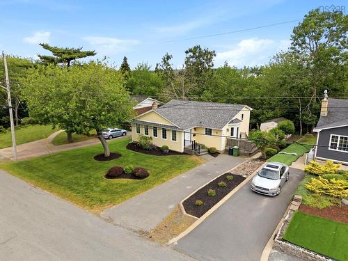 7 Oakley Avenue, Halifax, NS 