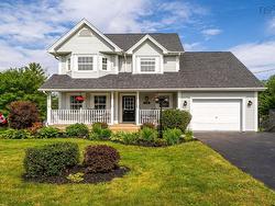 330 Springfield Lake Road  Middle Sackville, NS B4E 3B1