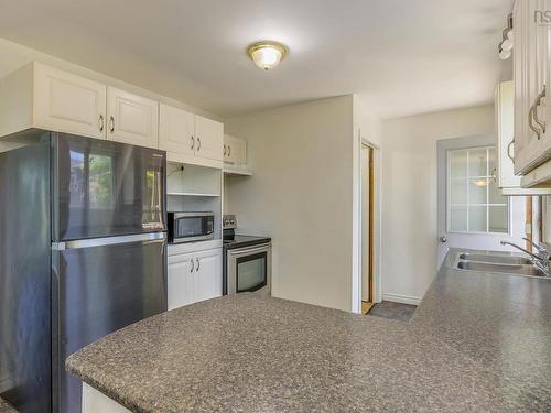 104 Arklow Drive, Dartmouth, NS - Indoor Photo Showing Kitchen With Double Sink