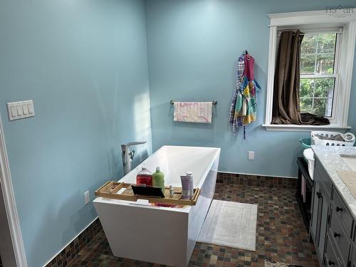 9 Brightman Avenue, Currys Corner, NS - Indoor