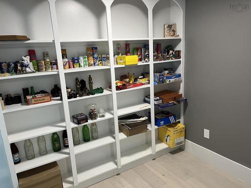 9 Brightman Avenue, Currys Corner, NS - Indoor With Storage