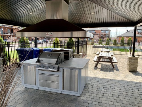 Autre - 5272 Av. Eliot, Laval (Chomedey), QC 