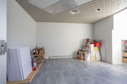 Office - 1171 3E Avenue, Shawinigan, QC - Indoor Photo Showing Other Room