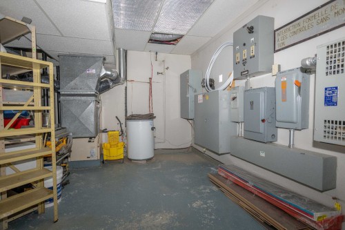 Other - 1171 3E Avenue, Shawinigan, QC - Indoor Photo Showing Garage