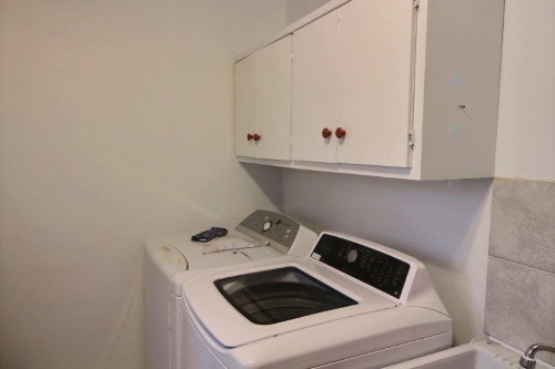 Laundry - 799 Route 132 E., Nouvelle, QC 