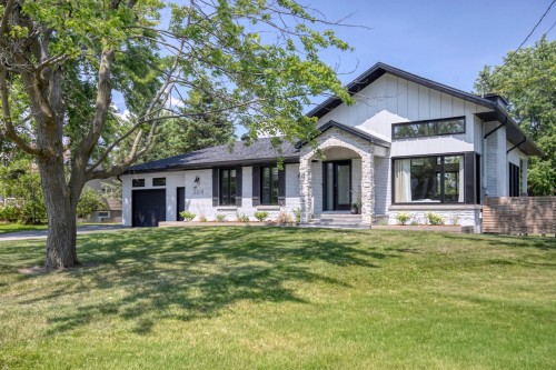2314 Rue Bachand  Carignan, QC J3L 4E8