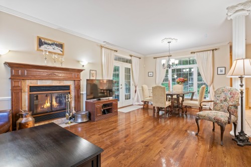 Salon - 3505 Rue De La Colonie, Sainte-Adèle, QC 
