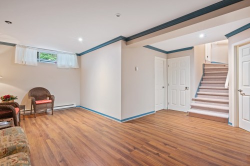 Salle familiale - 3505 Rue De La Colonie, Sainte-Adèle, QC 