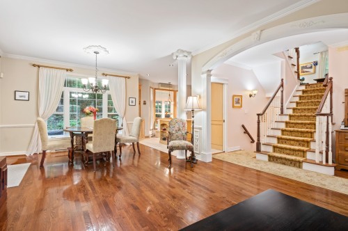 Salon - 3505 Rue De La Colonie, Sainte-Adèle, QC 