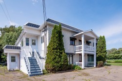 153A  - 153B Ch. du Haut-de-la-Rivière  Rivière-Ouelle, QC G0L 2C0
