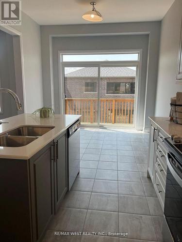 14 Periwinkle Road E, Springwater, ON 