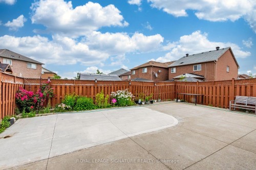 35 Whitehouse Crescent, Brampton, ON 