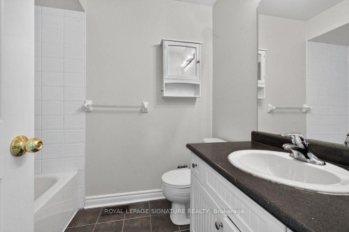 1755 Danforth Avenue, Toronto, ON - Indoor Photo Showing Bathroom