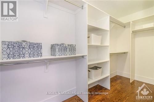 walk in closet - 109 Montauk, Ottawa, ON 