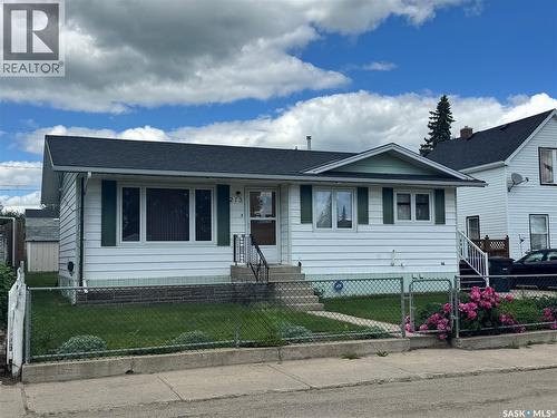 213 5Th Avenue E, Biggar, SK 