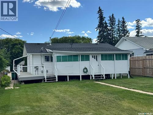 213 5Th Avenue E, Biggar, SK 