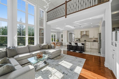 9 William Bowes Boulevard, Vaughan, ON 