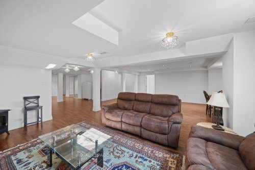 9 William Bowes Boulevard, Vaughan, ON 