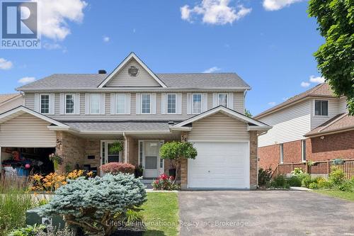 54 CHESTERTON LANE  Guelph (Grange Road), ON N1E 6S8