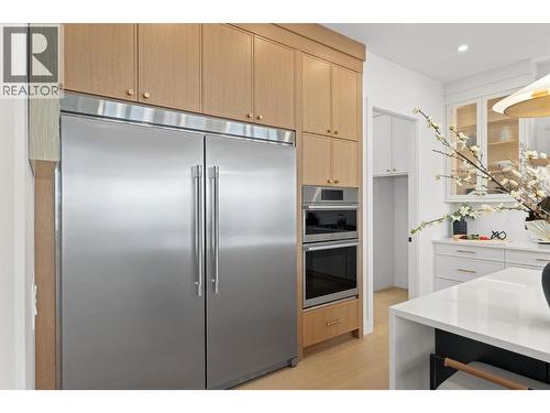 245 Turnberry Street Lot# 8, Kelowna, BC - Indoor Photo Showing Kitchen