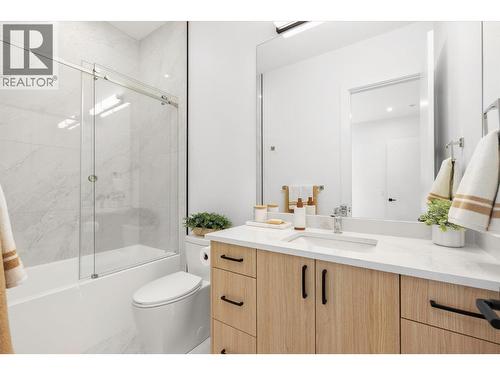 245 Turnberry Street Lot# 8, Kelowna, BC - Indoor Photo Showing Bathroom