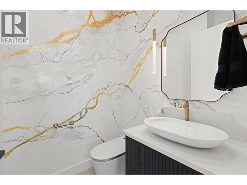 245 Turnberry Street Lot# 8, Kelowna, BC - Indoor Photo Showing Bathroom