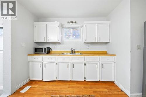 867 Langlois, Windsor, ON 