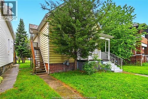 867 Langlois, Windsor, ON 