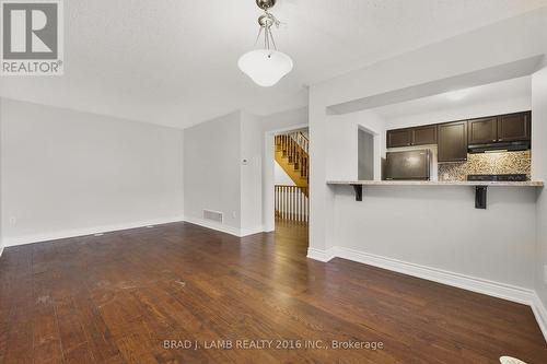 930 Nadalin Heights, Milton, ON 