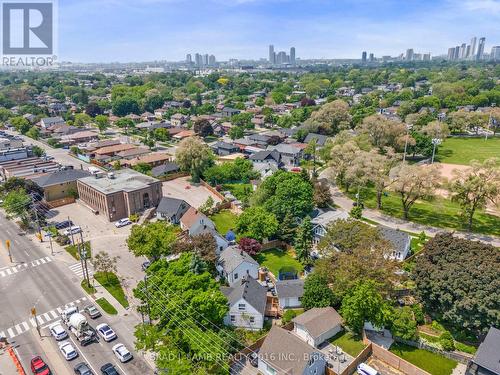 794 The Queensway, Toronto, ON 