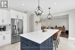 2 JEWELWING COURT Bradford West Gwillimbury, ON L4L 2K1