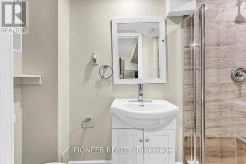 22 Wolverton Crescent, Brampton, ON - Indoor Photo Showing Bathroom