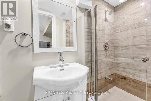 22 Wolverton Crescent, Brampton, ON - Indoor Photo Showing Bathroom