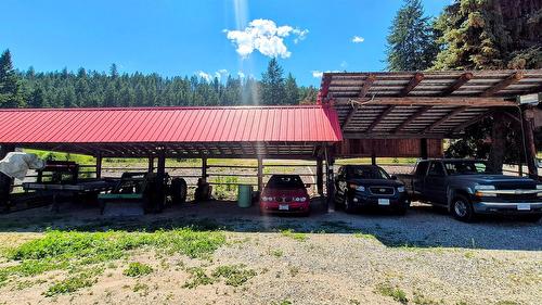 8793 Colony Road, Wardner, BC - Outdoor