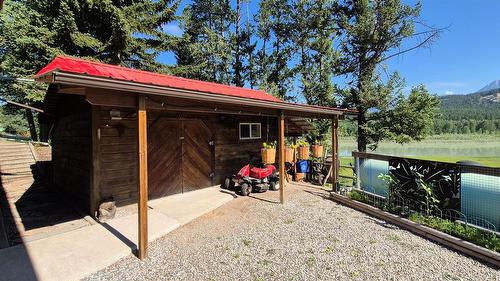 8793 Colony Road, Wardner, BC - Outdoor