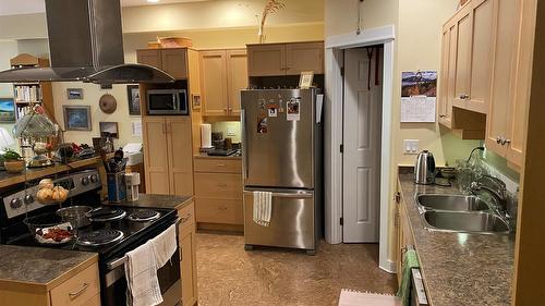 7-912 Slocan Street, Slocan, BC 
