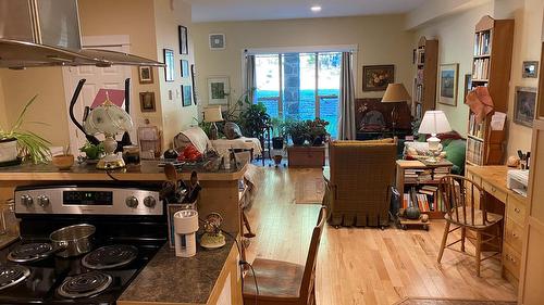 7-912 Slocan Street, Slocan, BC 