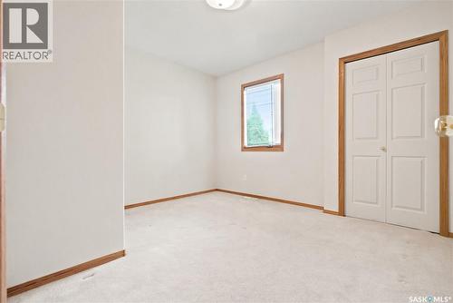 743 Pezer Court, Saskatoon, SK 
