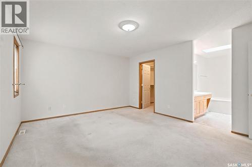 743 Pezer Court, Saskatoon, SK 