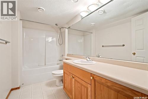743 Pezer Court, Saskatoon, SK 
