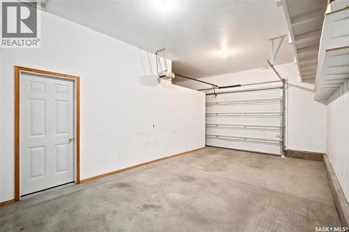 743 Pezer Court, Saskatoon, SK 