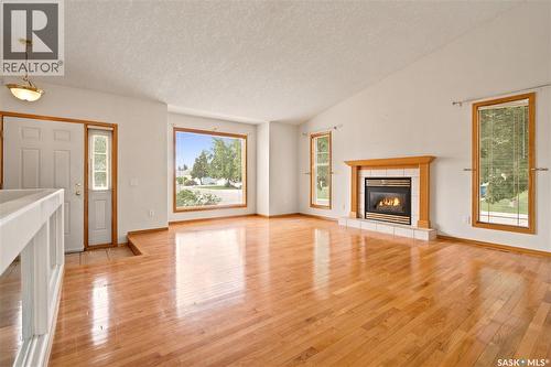 743 Pezer Court, Saskatoon, SK 
