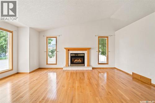 743 Pezer Court, Saskatoon, SK 