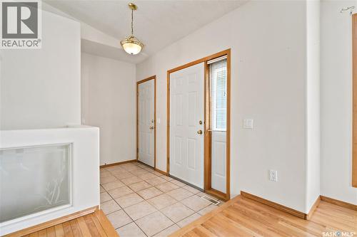 743 Pezer Court, Saskatoon, SK 
